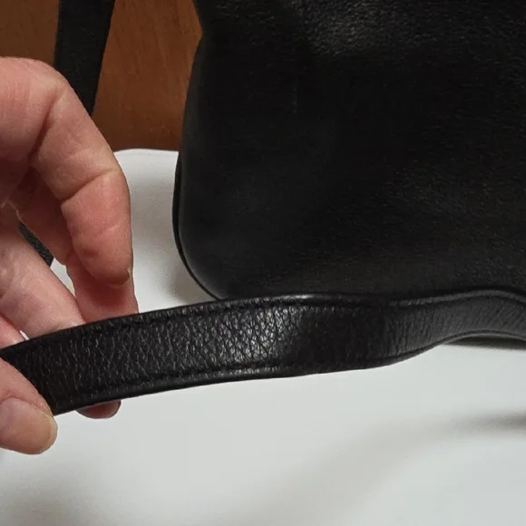 Kate Spade Black Pebbled Leather Crossbody with 2 Different Straps - Picture 7 of 16